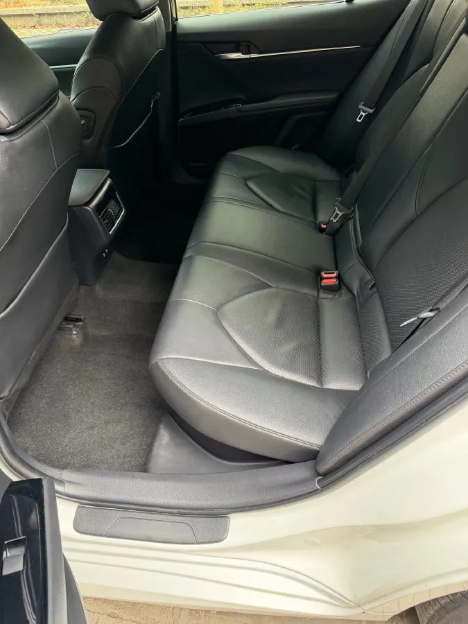 2021 Toyota Camry 2.5L 178HP L4 E-CVT Hybrid,autocango,china used car exporter,china ev exporter,chinese used car exporter,chinese used ev exporter