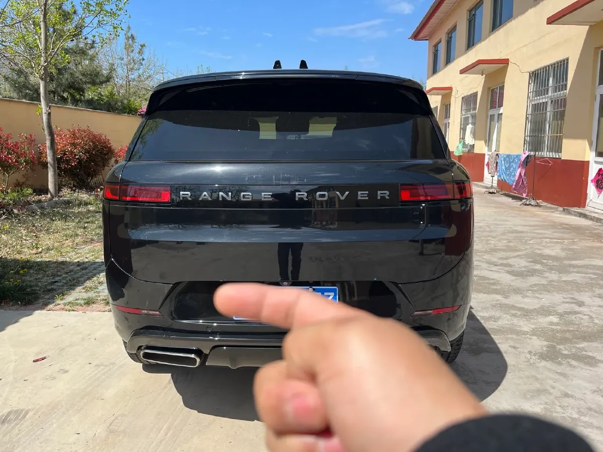 2023 Land Rover Range Rover Sport 3.0T 400HP L6 8AT,autocango,china used car exporter,china ev exporter,chinese used car exporter,chinese used ev exporter