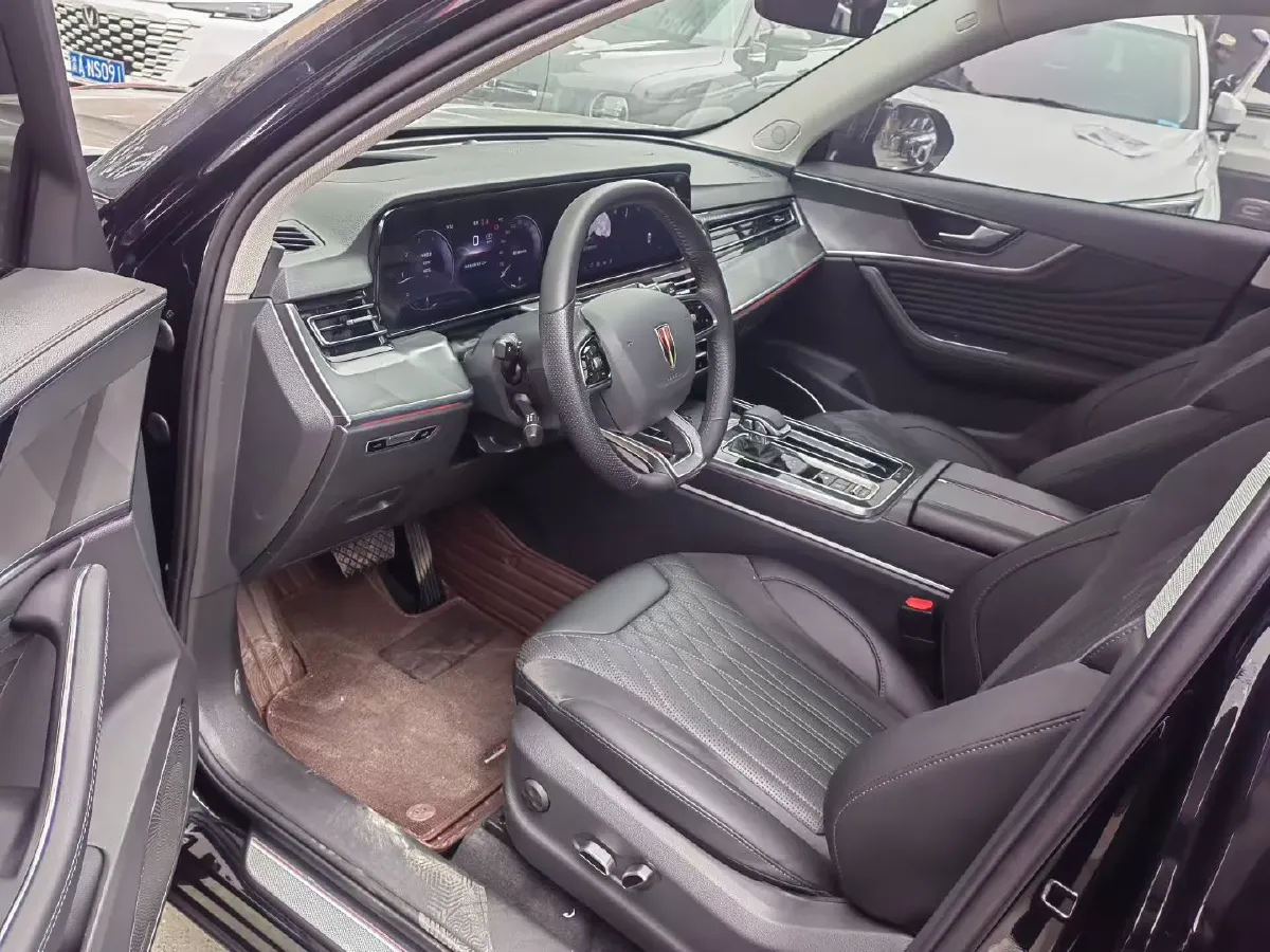 2023 HongQi HS5 2.0T 252HP L4 8AT,autocango,china used car exporter,china ev exporter,chinese used car exporter,chinese used ev exporter