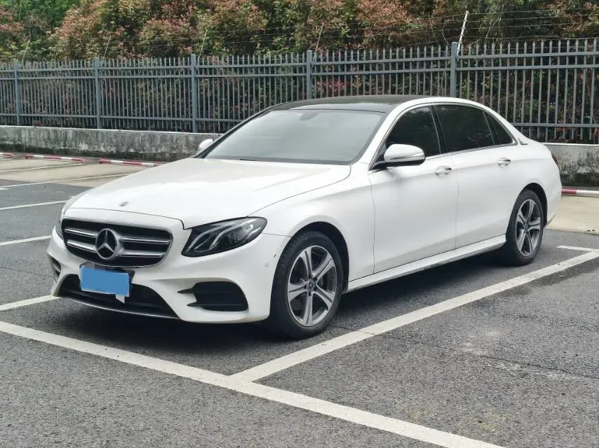 2020 Mercedes-Benz E Class 1.5T 184HP L4 9AT,autocango,china used car exporter,china ev exporter,chinese used car exporter,chinese used ev exporter
