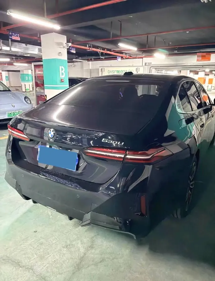 2024 BMW 5 Series 2.0T 258HP L4 8AT,autocango,china used car exporter,china ev exporter,chinese used car exporter,chinese used ev exporter