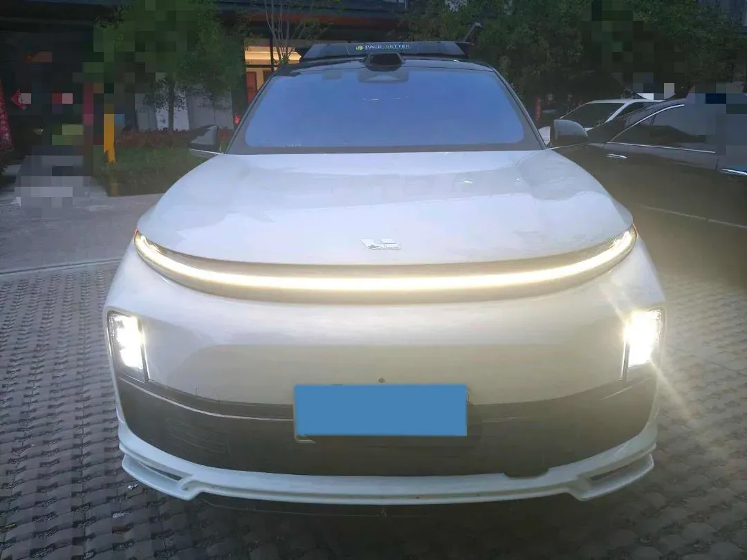2024 Li L8 Range Extended 154HP REEV 42.8KWH,autocango,china used car exporter,china ev exporter,chinese used car exporter,chinese used ev exporter