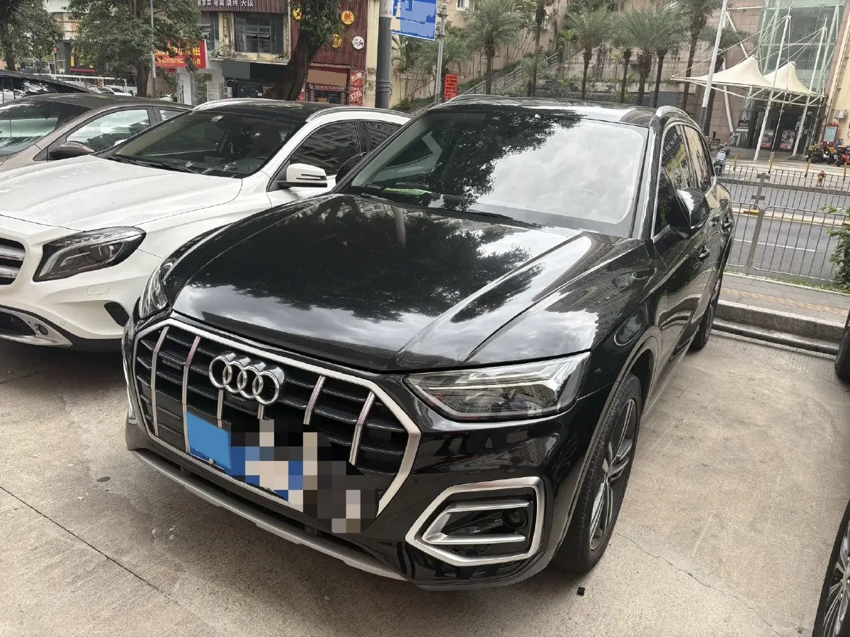 2022 Audi Q5L 2.0T 190HP L4 7DCT,autocango,china used car exporter,china ev exporter,chinese used car exporter,chinese used ev exporter
