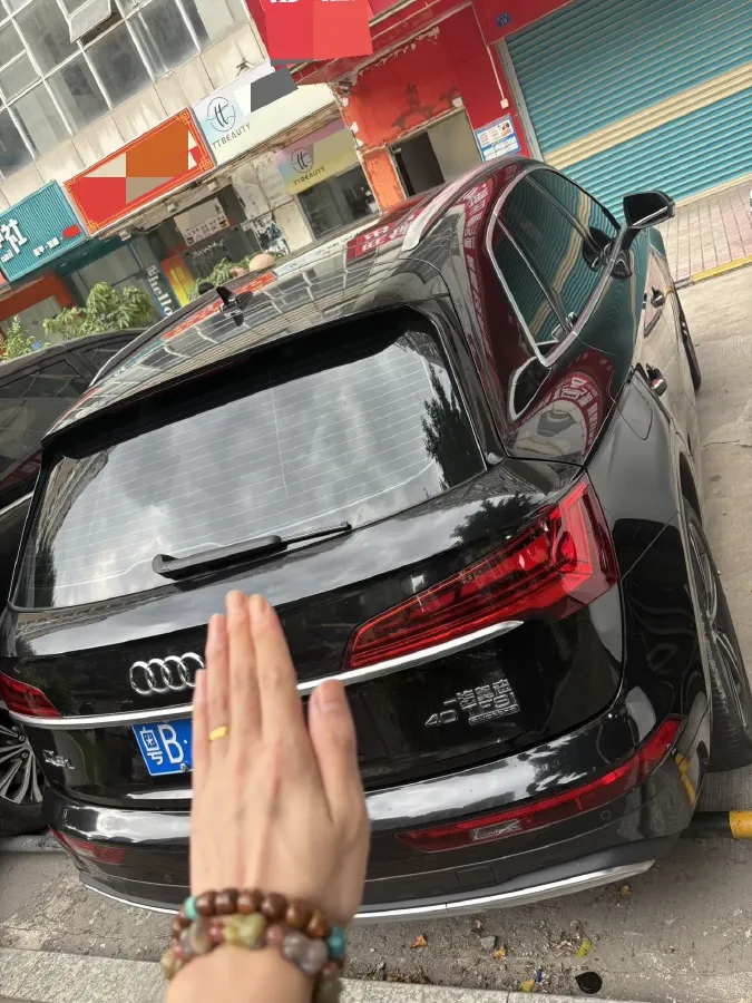 2022 Audi Q5L 2.0T 190HP L4 7DCT,autocango,china used car exporter,china ev exporter,chinese used car exporter,chinese used ev exporter