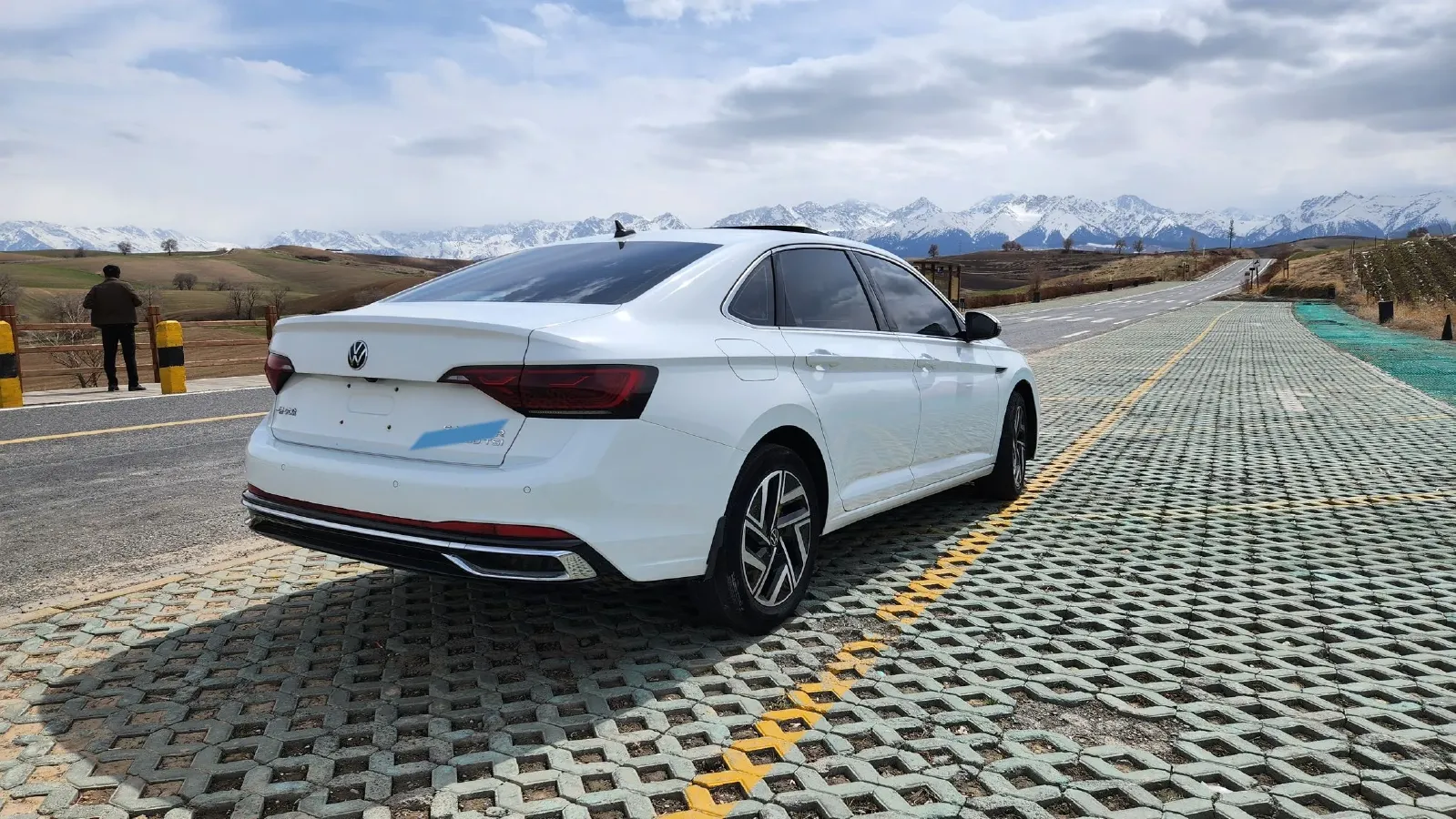 2023 Volkswagen Sagitar 1.4T 150HP L4 7DCT,autocango,china used car exporter,china ev exporter,chinese used car exporter,chinese used ev exporter