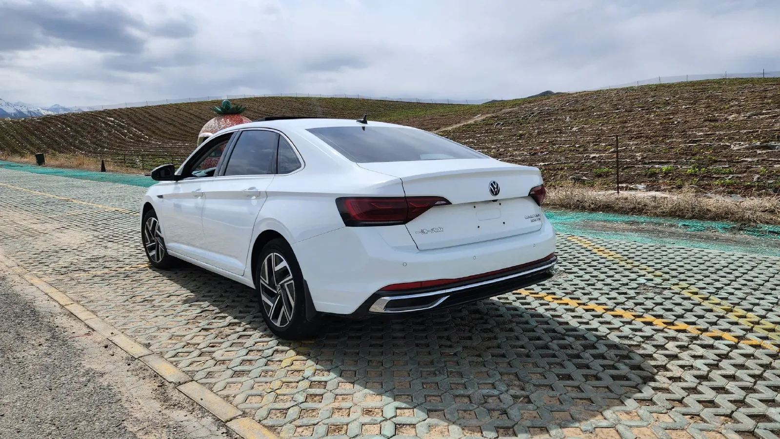 2023 Volkswagen Sagitar 1.4T 150HP L4 7DCT,autocango,china used car exporter,china ev exporter,chinese used car exporter,chinese used ev exporter