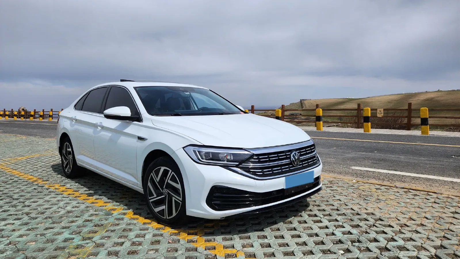 2023 Volkswagen Sagitar 1.4T 150HP L4 7DCT,autocango,china used car exporter,china ev exporter,chinese used car exporter,chinese used ev exporter