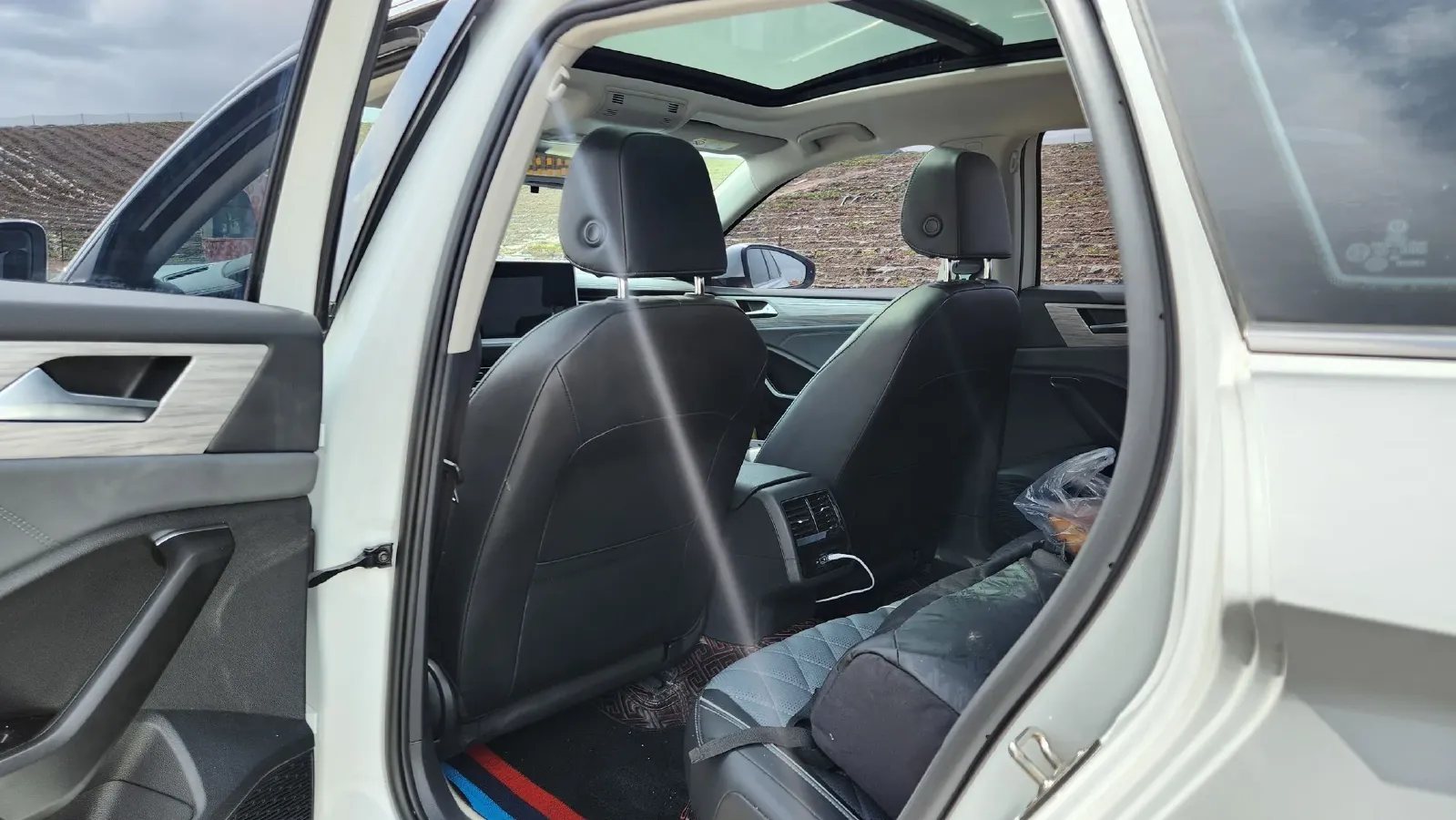 2023 Volkswagen Sagitar 1.4T 150HP L4 7DCT,autocango,china used car exporter,china ev exporter,chinese used car exporter,chinese used ev exporter