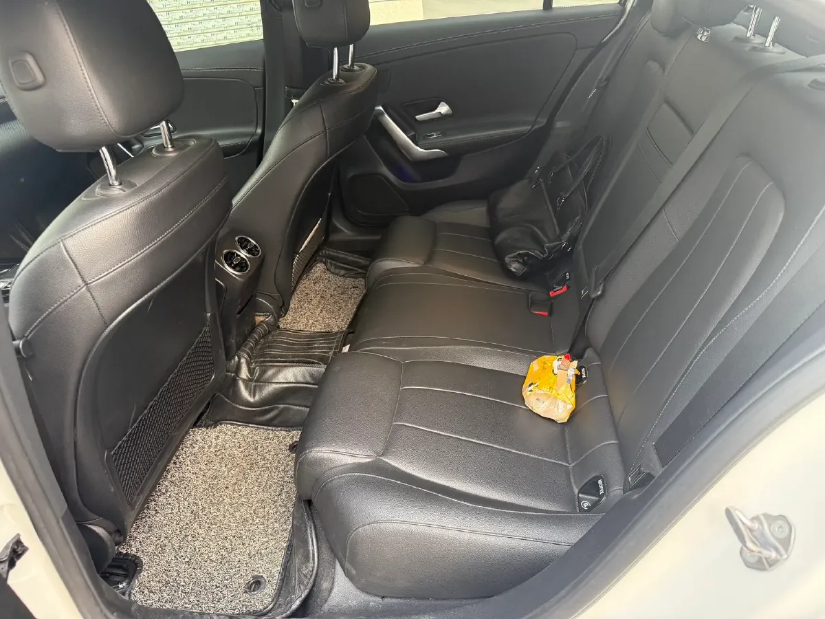 2020 Mercedes-Benz A Class 1.3T 163HP L4 7DCT,autocango,china used car exporter,china ev exporter,chinese used car exporter,chinese used ev exporter