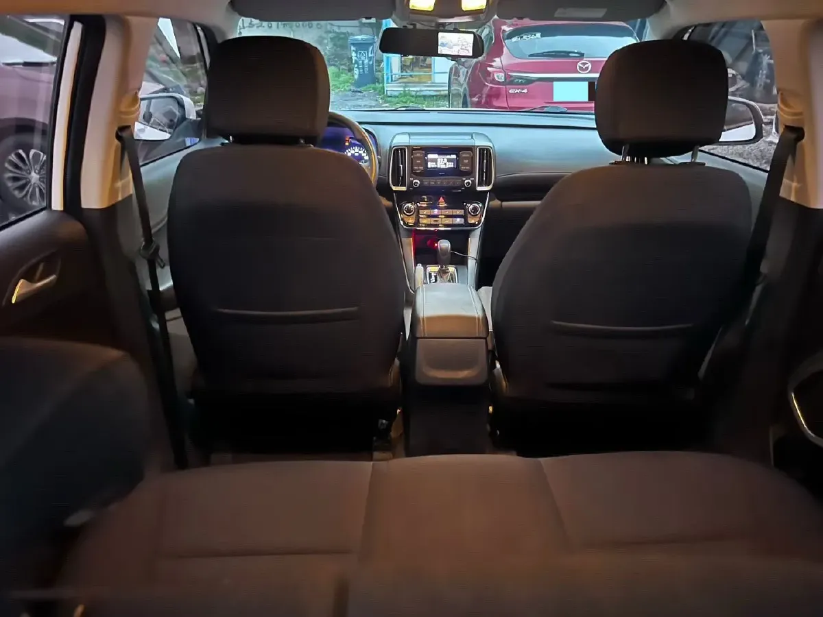 2020 Hyundai ix35 2.0L 160HP L4 6AT,autocango,china used car exporter,china ev exporter,chinese used car exporter,chinese used ev exporter