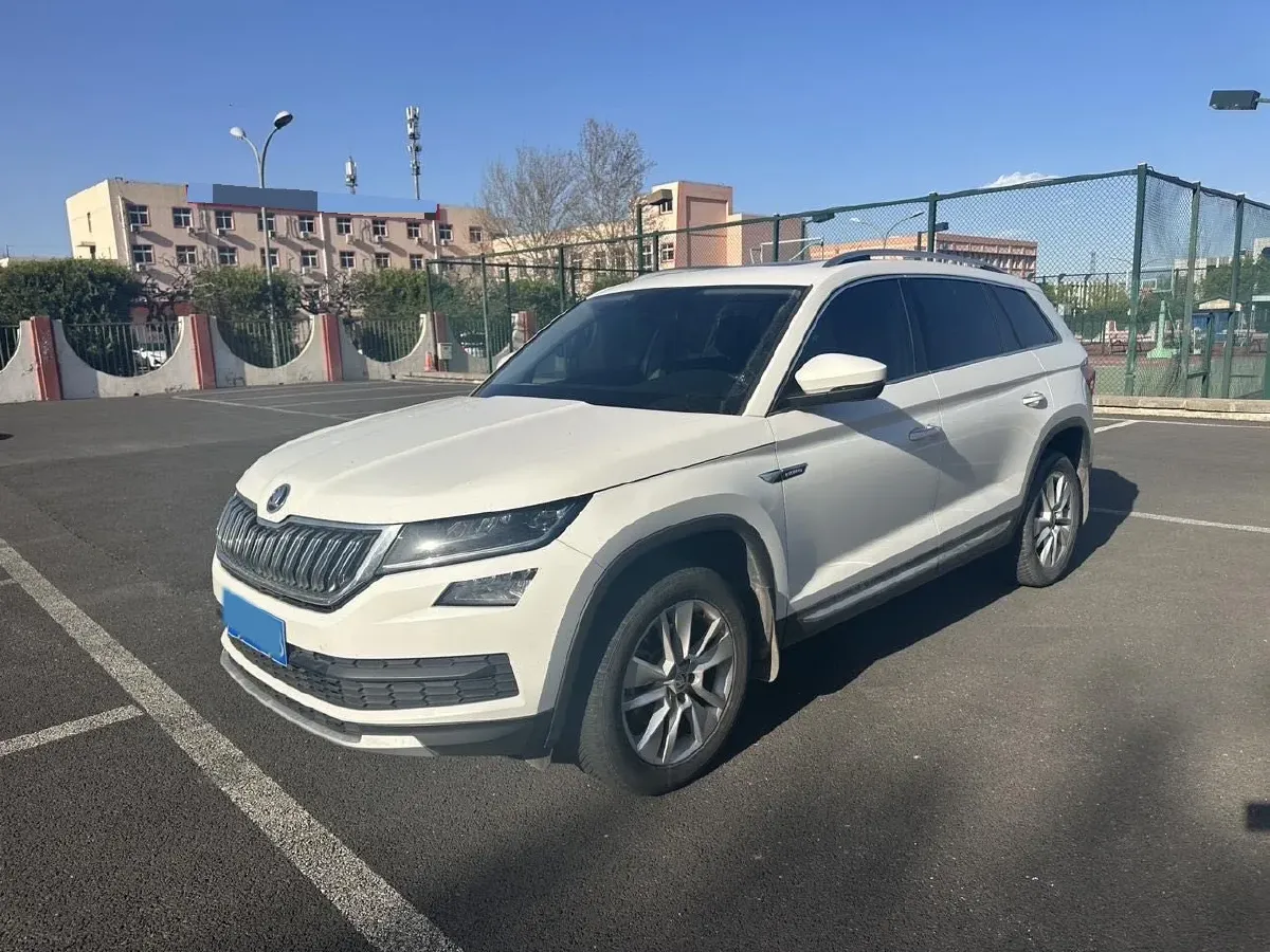 2018 Skoda Kodiak 1.8T 180HP L4 7DCT,autocango,china used car exporter,china ev exporter,chinese used car exporter,chinese used ev exporter