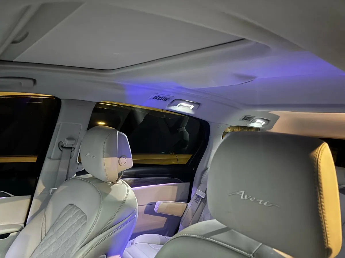 2023 Buick GL8 2.0T 237HP L4 9AT,autocango,china used car exporter,china ev exporter,chinese used car exporter,chinese used ev exporter