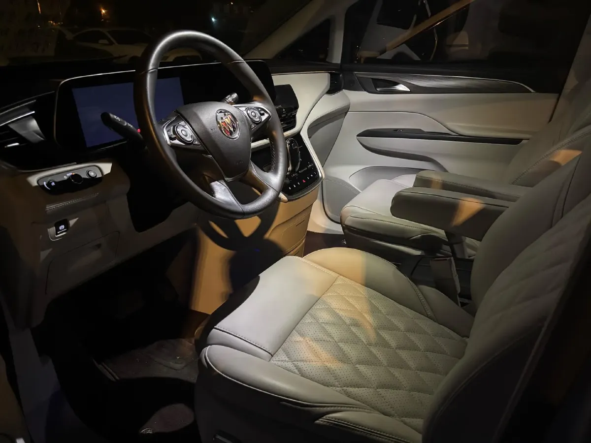 2023 Buick GL8 2.0T 237HP L4 9AT,autocango,china used car exporter,china ev exporter,chinese used car exporter,chinese used ev exporter