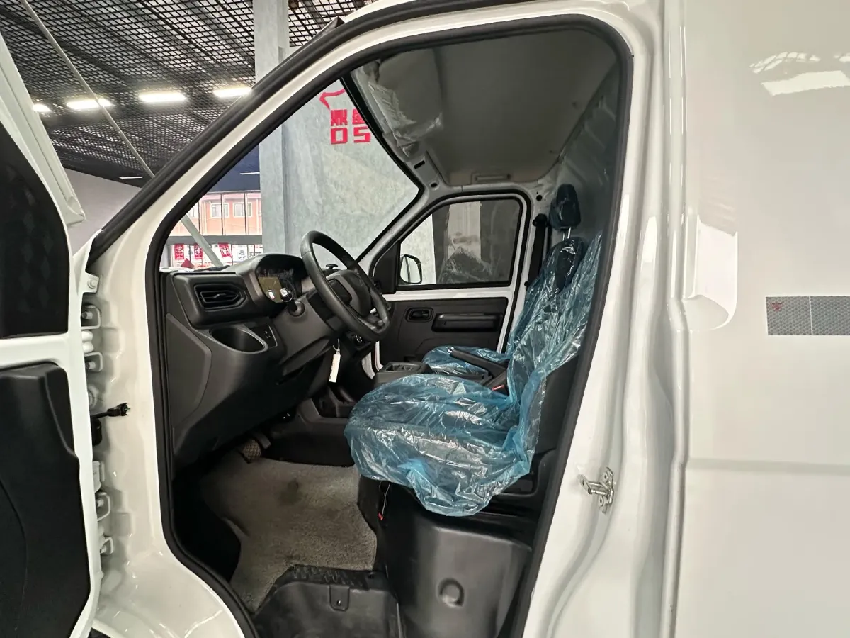 2025 Karry JiangTunE7 BEV 41.86KWH,autocango,china used car exporter,china ev exporter,chinese used car exporter,chinese used ev exporter