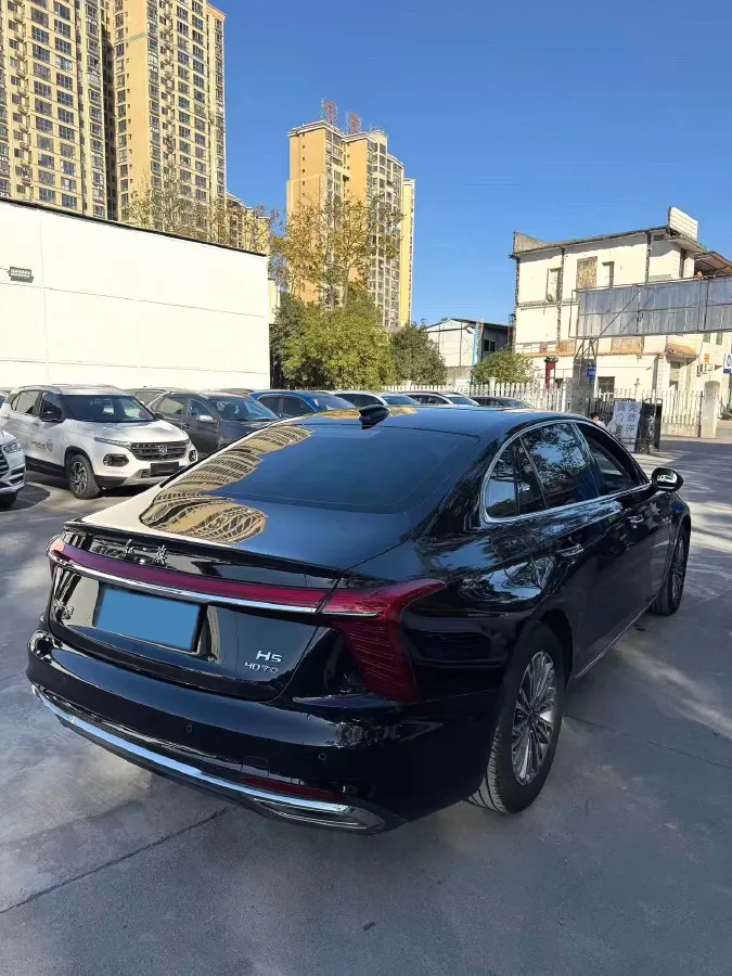 2023 HongQi H5 2.0T 224HP L4 8AT,autocango,china used car exporter,china ev exporter,chinese used car exporter,chinese used ev exporter