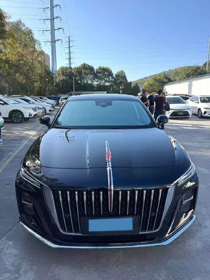 2023 HongQi H5 2.0T 224HP L4 8AT,autocango,china used car exporter,china ev exporter,chinese used car exporter,chinese used ev exporter