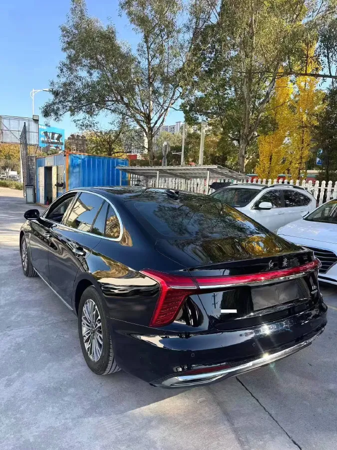 2023 HongQi H5 2.0T 224HP L4 8AT,autocango,china used car exporter,china ev exporter,chinese used car exporter,chinese used ev exporter