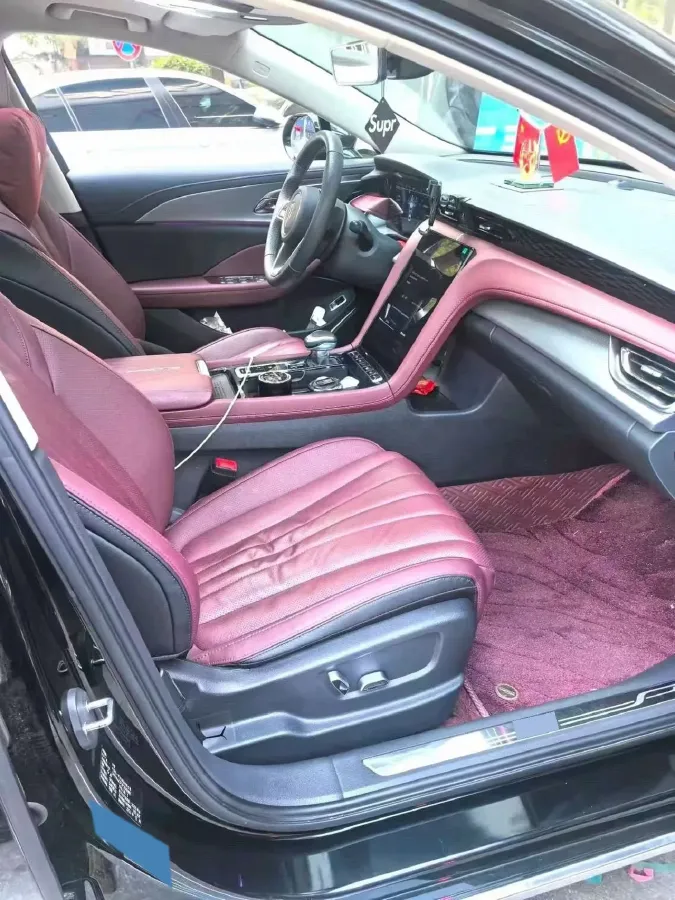 2023 HongQi H5 2.0T 224HP L4 8AT,autocango,china used car exporter,china ev exporter,chinese used car exporter,chinese used ev exporter