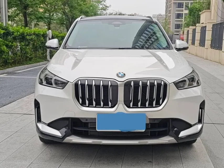 2025 BMW X1 2.0T 204HP L4 7DCT,autocango,china used car exporter,china ev exporter,chinese used car exporter,chinese used ev exporter