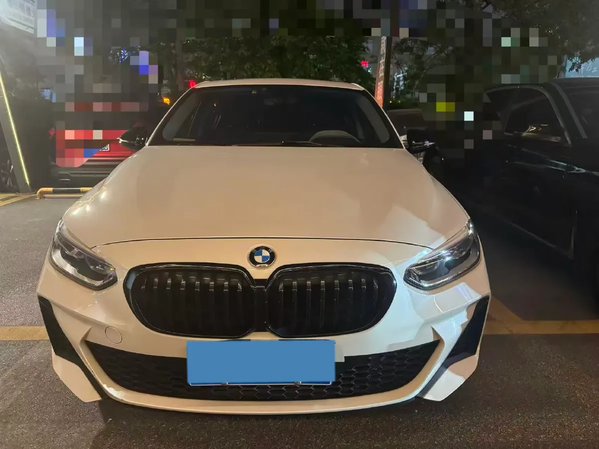 2021 BMW 1 Series 1.5T 140HP L3 7DCT,autocango,china used car exporter,china ev exporter,chinese used car exporter,chinese used ev exporter