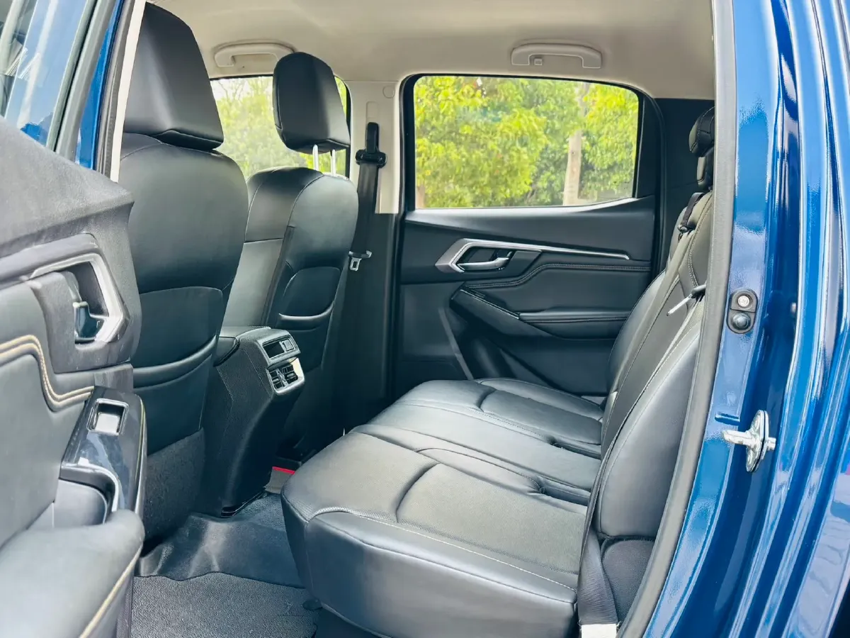 2021 Isuzu D-MAX 1.9T 163HP L4 6AT,autocango,china used car exporter,china ev exporter,chinese used car exporter,chinese used ev exporter