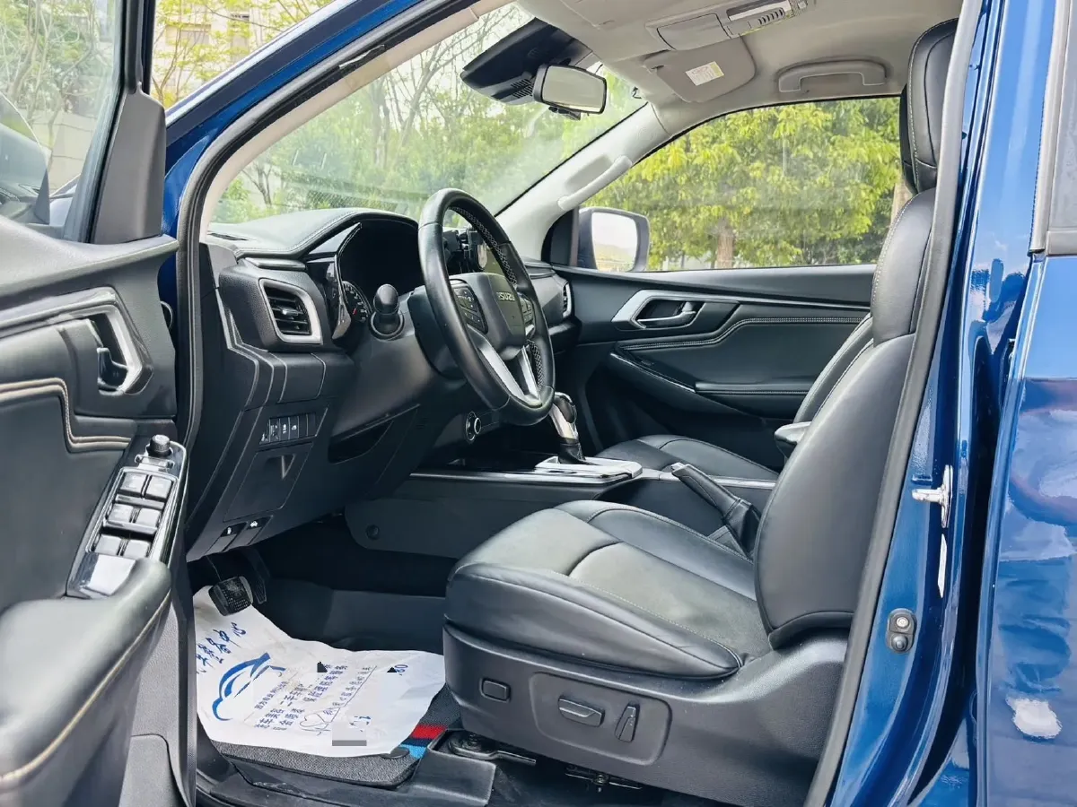 2021 Isuzu D-MAX 1.9T 163HP L4 6AT,autocango,china used car exporter,china ev exporter,chinese used car exporter,chinese used ev exporter