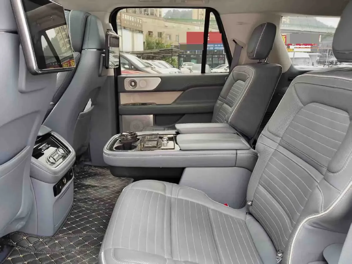 2019 Lincoln Navigator 3.5T 388HP V6 10AT,autocango,china used car exporter,china ev exporter,chinese used car exporter,chinese used ev exporter