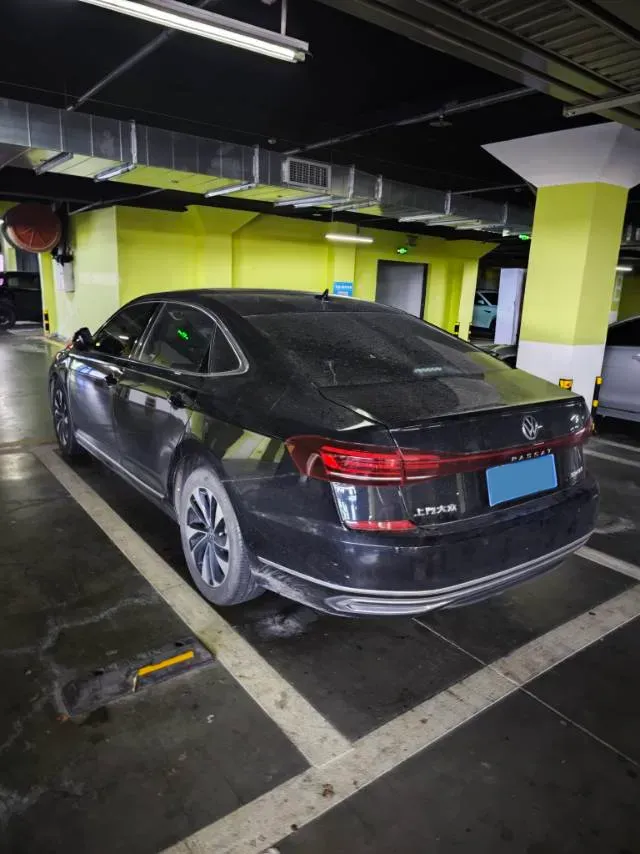 2023 Volkswagen Passat 2.0T 186HP L4 7DCT,autocango,china used car exporter,china ev exporter,chinese used car exporter,chinese used ev exporter