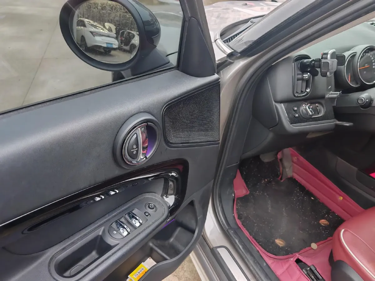 2017 MINI COUNTRYMAN 1.5T 136HP L3 6AT,autocango,china used car exporter,china ev exporter,chinese used car exporter,chinese used ev exporter