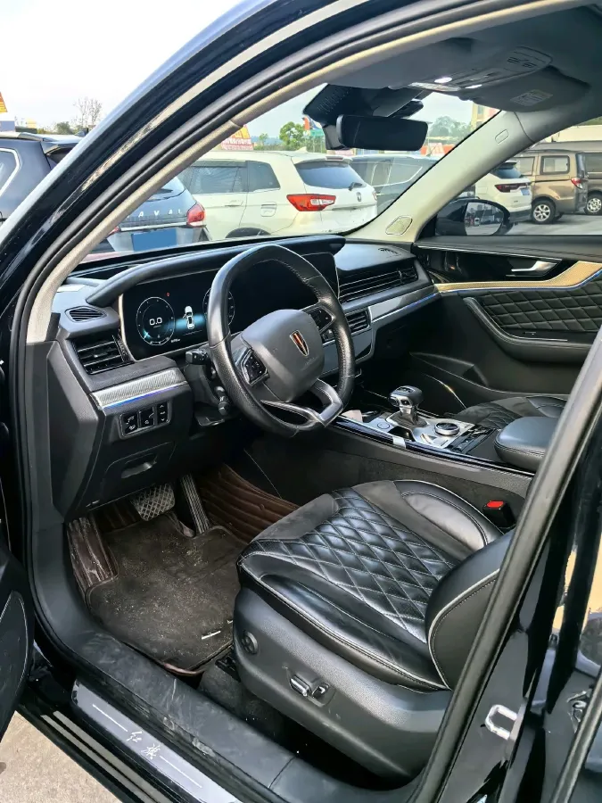 2019 HongQi HS5 2.0T 224HP L4 6AT,autocango,china used car exporter,china ev exporter,chinese used car exporter,chinese used ev exporter