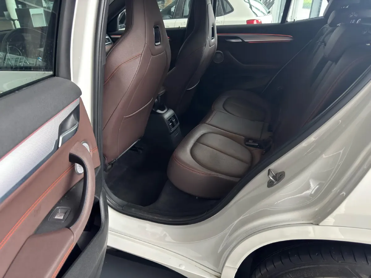 2021 BMW X2 2.0T 192HP L4 7DCT,autocango,china used car exporter,china ev exporter,chinese used car exporter,chinese used ev exporter