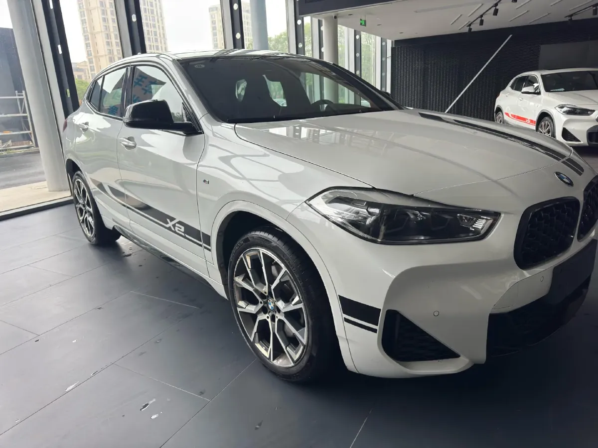 2021 BMW X2 2.0T 192HP L4 7DCT,autocango,china used car exporter,china ev exporter,chinese used car exporter,chinese used ev exporter