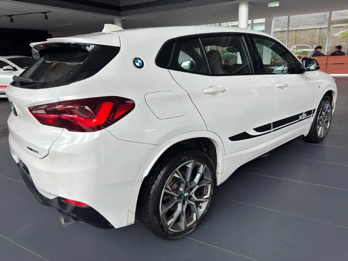 2021 BMW X2 2.0T 192HP L4 7DCT,autocango,china used car exporter,china ev exporter,chinese used car exporter,chinese used ev exporter