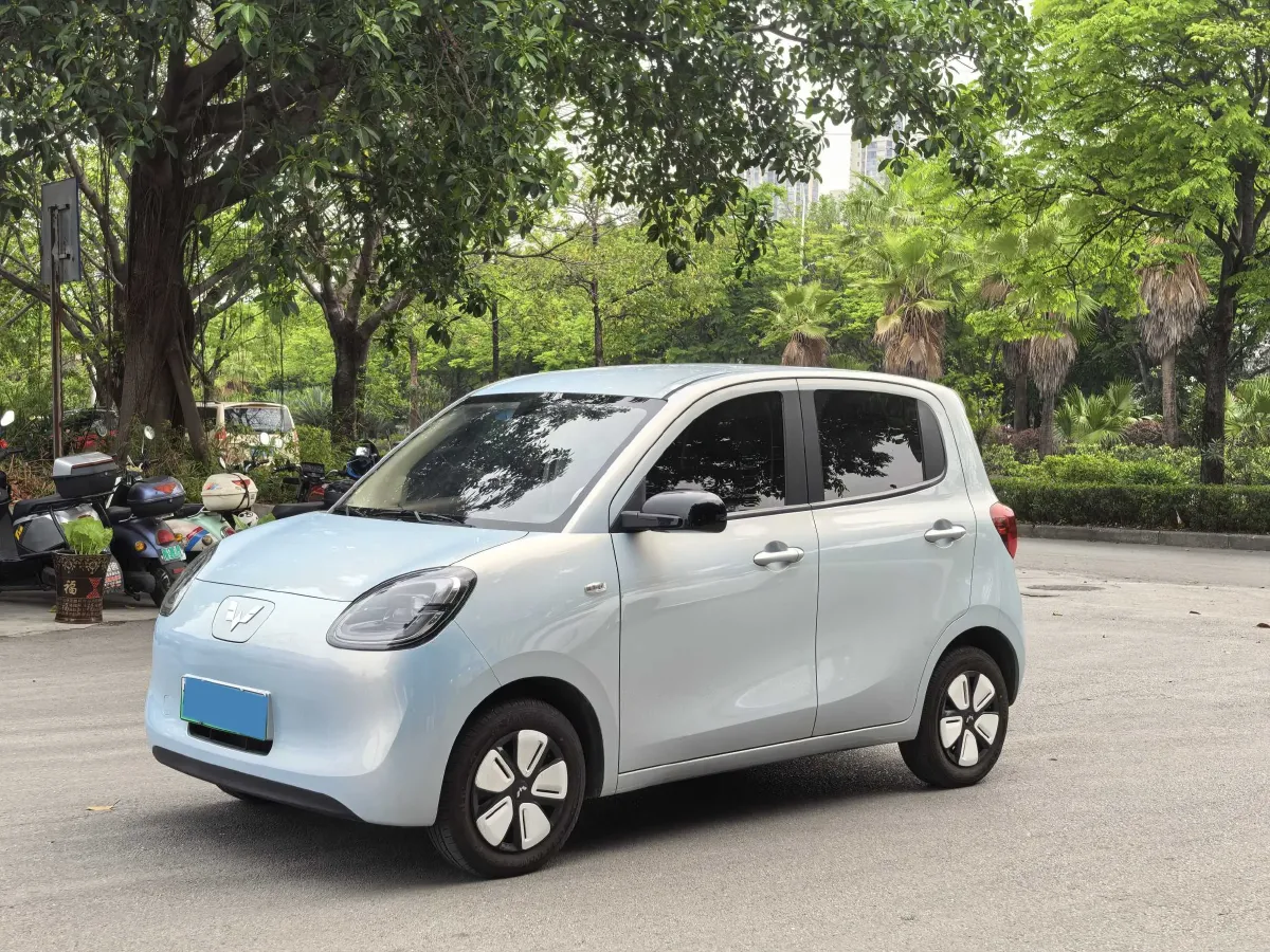 2025 WuLing HongGuang MINI EV BEV 16.2KWH,autocango,china used car exporter,china ev exporter,chinese used car exporter,chinese used ev exporter