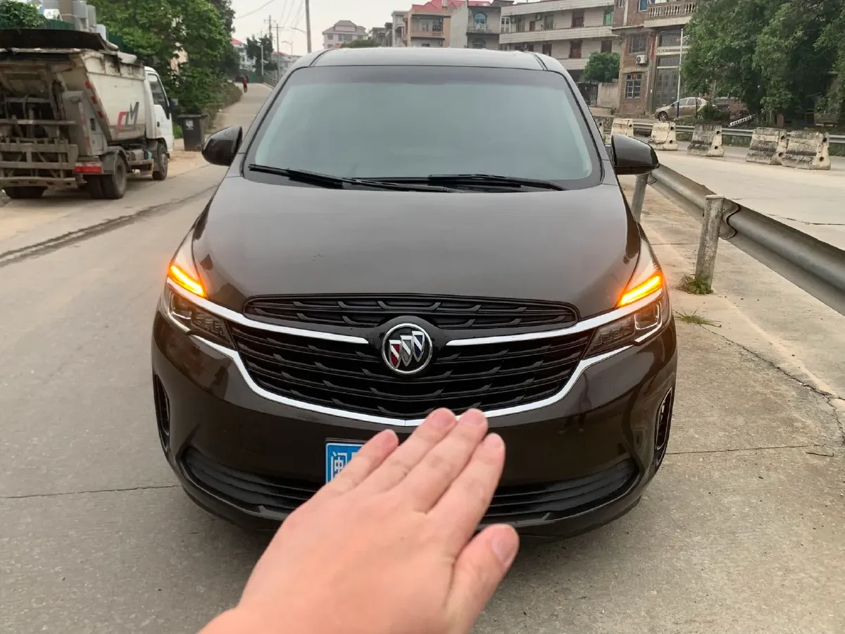 2022 Buick GL8 2.0T 237HP L4 9AT,autocango,china used car exporter,china ev exporter,chinese used car exporter,chinese used ev exporter