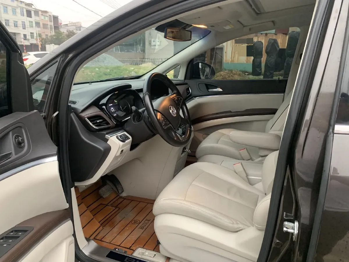 2022 Buick GL8 2.0T 237HP L4 9AT,autocango,china used car exporter,china ev exporter,chinese used car exporter,chinese used ev exporter