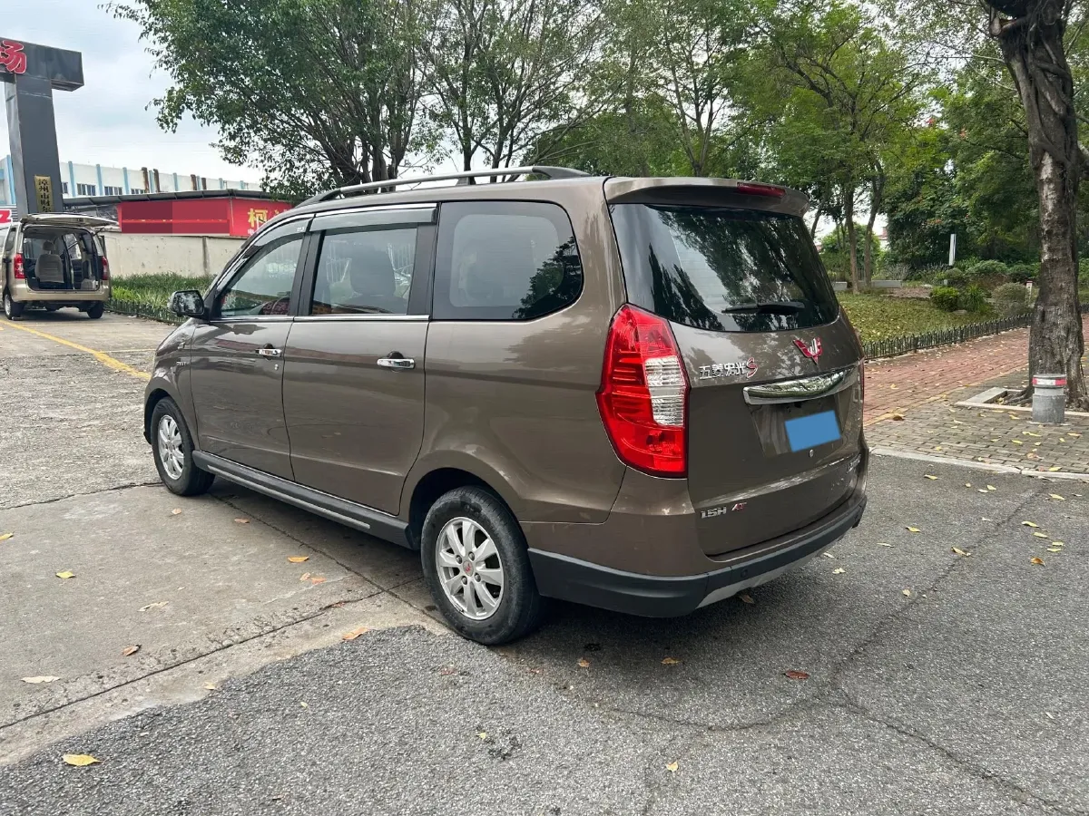 2014 WuLing HongGuang 1.5L 112HP L4 4AT,autocango,china used car exporter,china ev exporter,chinese used car exporter,chinese used ev exporter