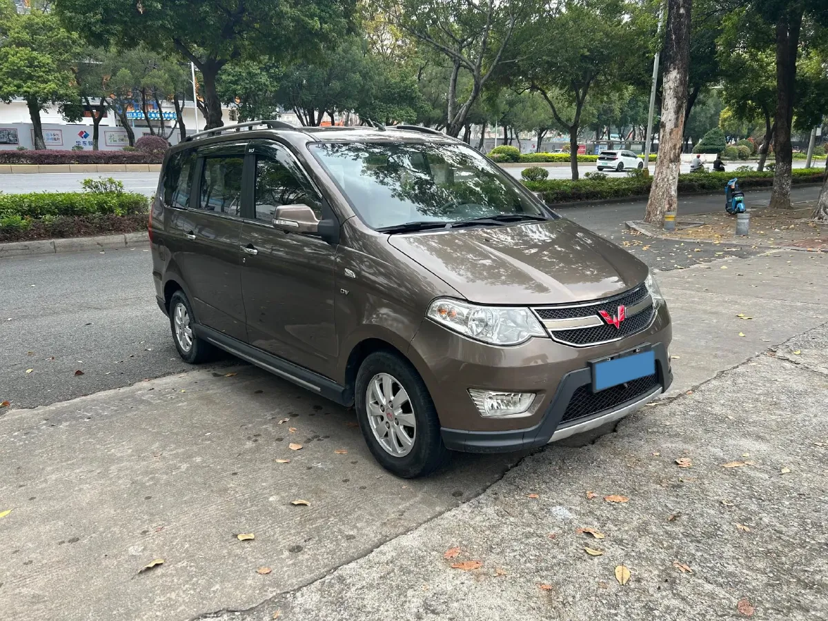 2014 WuLing HongGuang 1.5L 112HP L4 4AT,autocango,china used car exporter,china ev exporter,chinese used car exporter,chinese used ev exporter