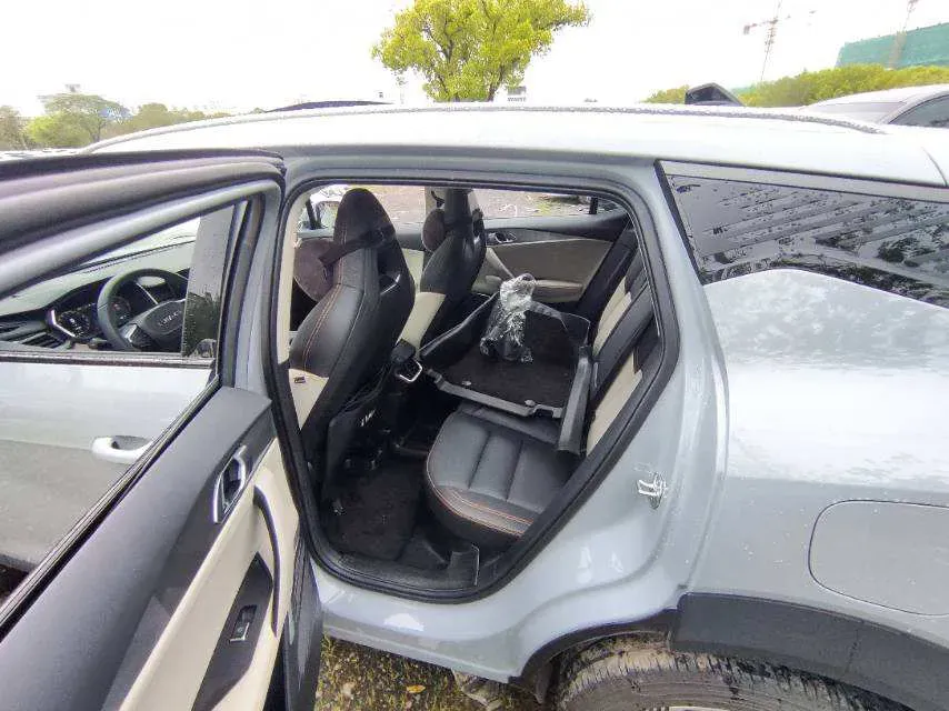 2022 Roewe i6 MAX BEV 61.1KWH,autocango,china used car exporter,china ev exporter,chinese used car exporter,chinese used ev exporter