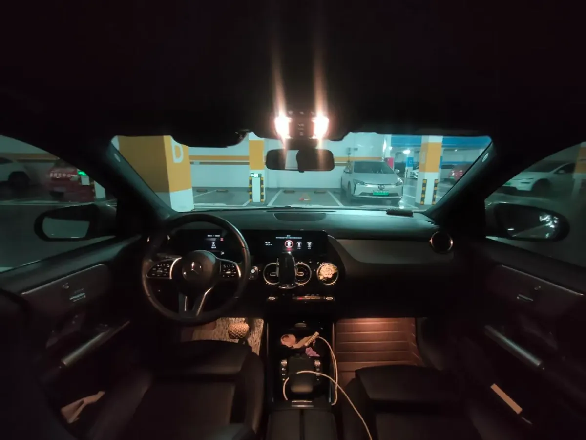 2022 Mercedes-Benz GLA Class 1.3T 136HP L4 7DCT,autocango,china used car exporter,china ev exporter,chinese used car exporter,chinese used ev exporter