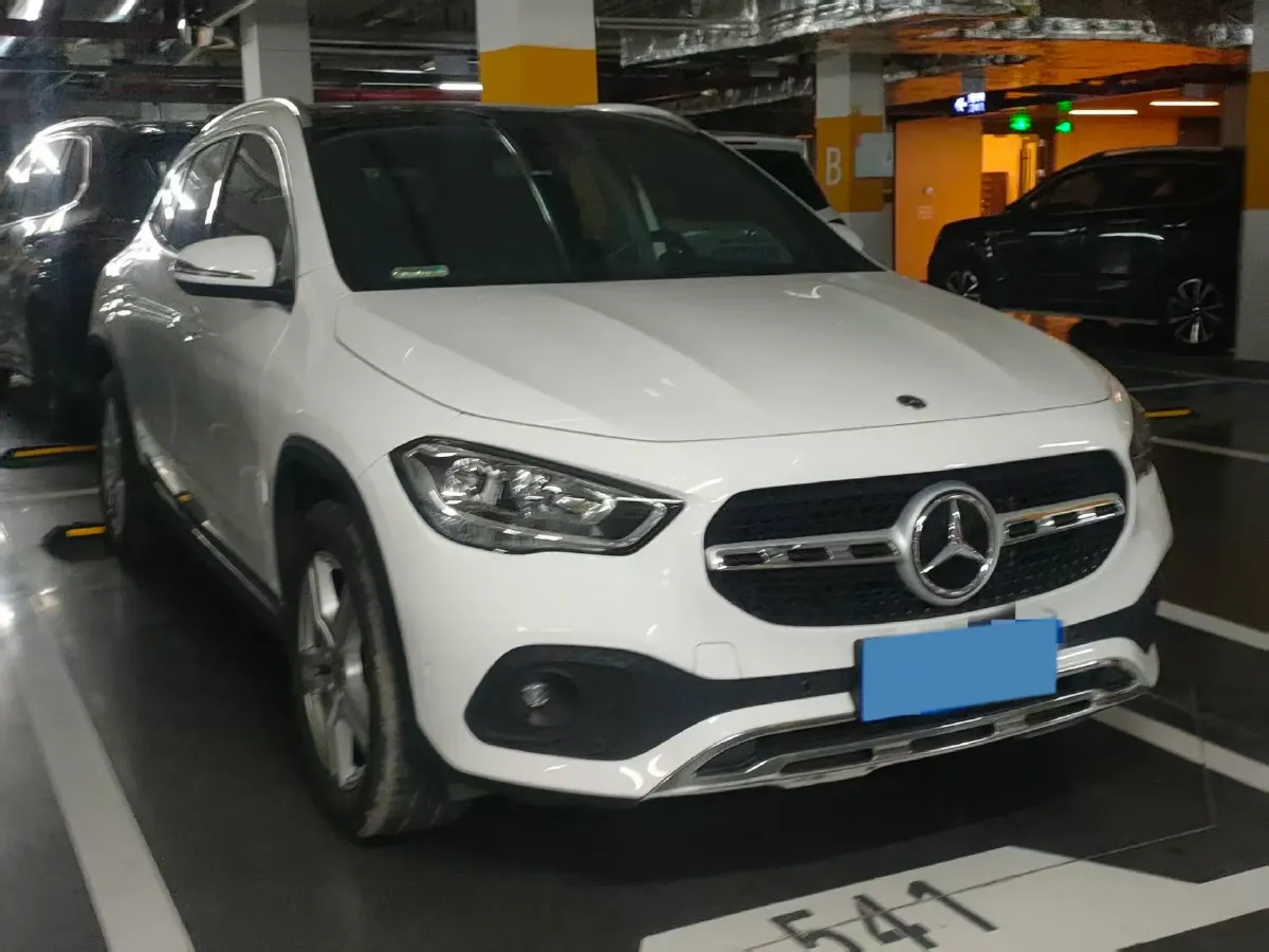 2022 Mercedes-Benz GLA Class 1.3T 136HP L4 7DCT,autocango,china used car exporter,china ev exporter,chinese used car exporter,chinese used ev exporter