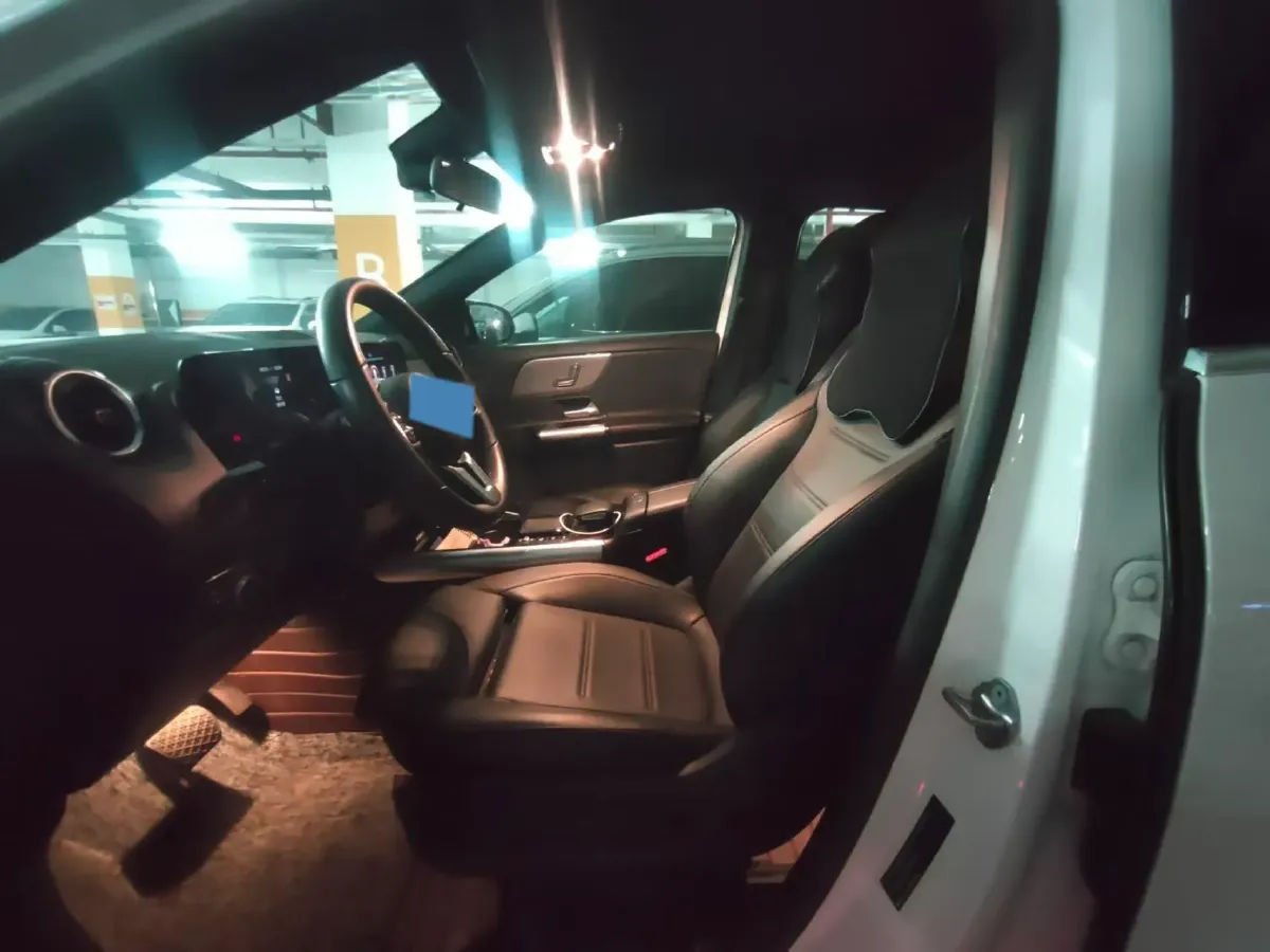 2022 Mercedes-Benz GLA Class 1.3T 136HP L4 7DCT,autocango,china used car exporter,china ev exporter,chinese used car exporter,chinese used ev exporter