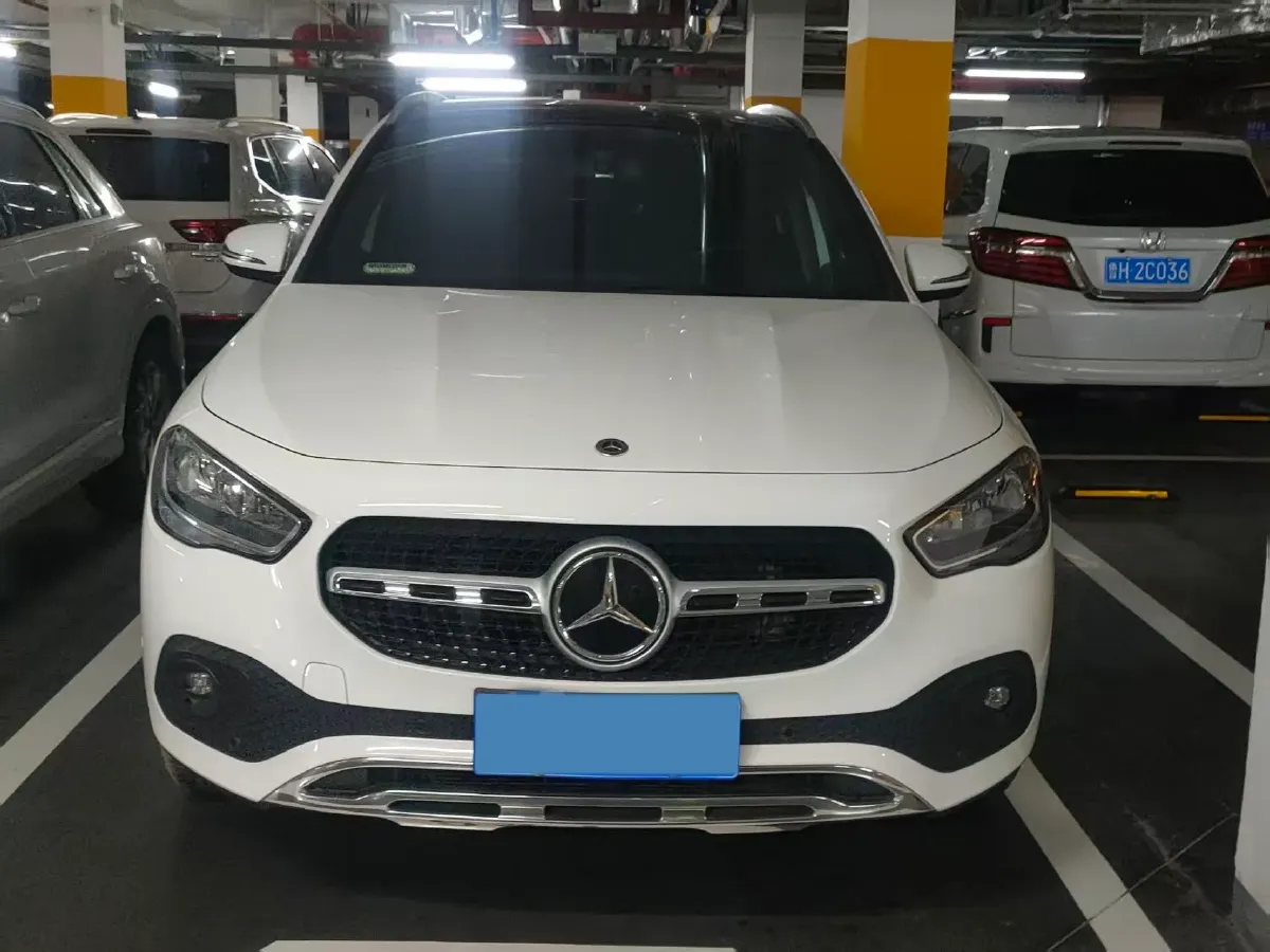 2022 Mercedes-Benz GLA Class 1.3T 136HP L4 7DCT,autocango,china used car exporter,china ev exporter,chinese used car exporter,chinese used ev exporter