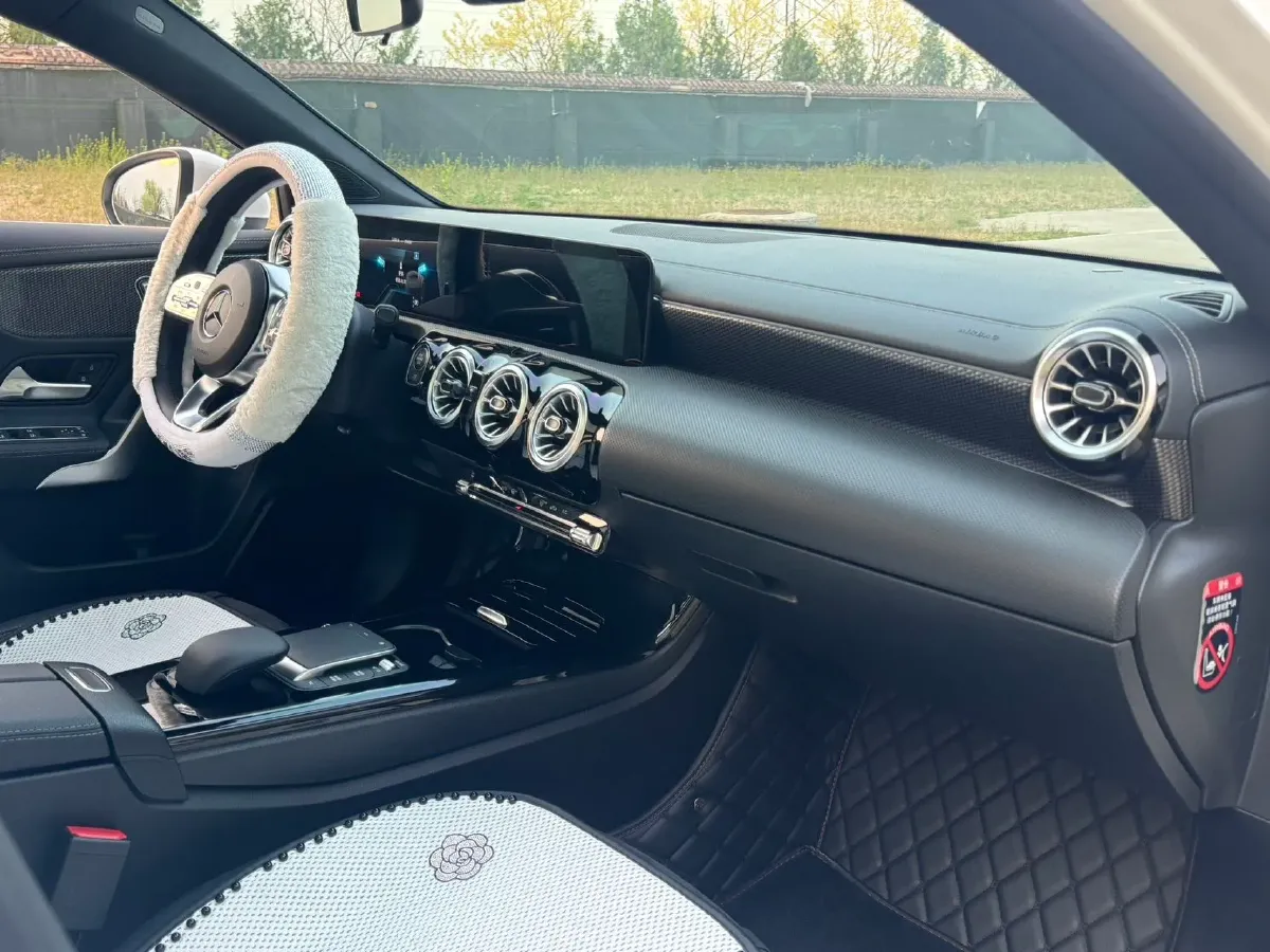 2021 Mercedes-Benz A Class 1.3T 163HP L4 7DCT,autocango,china used car exporter,china ev exporter,chinese used car exporter,chinese used ev exporter