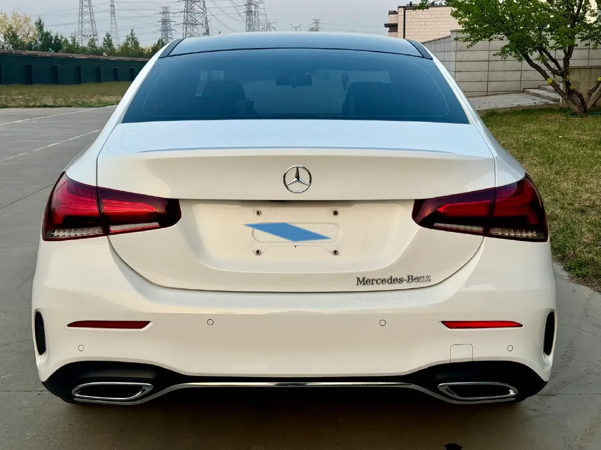 2021 Mercedes-Benz A Class 1.3T 163HP L4 7DCT,autocango,china used car exporter,china ev exporter,chinese used car exporter,chinese used ev exporter
