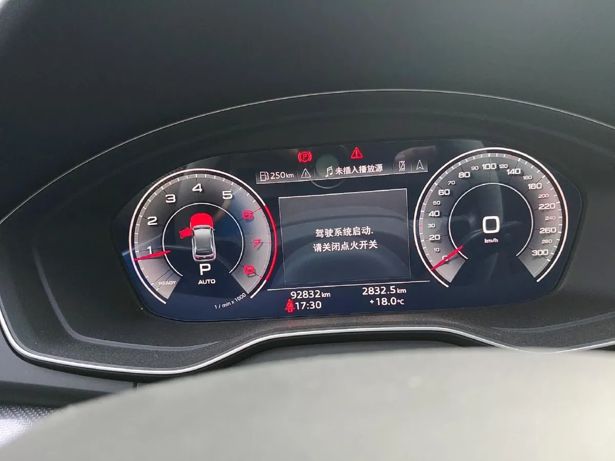 2022 Audi Q5L 2.0T 190HP L4 7DCT,autocango,china used car exporter,china ev exporter,chinese used car exporter,chinese used ev exporter