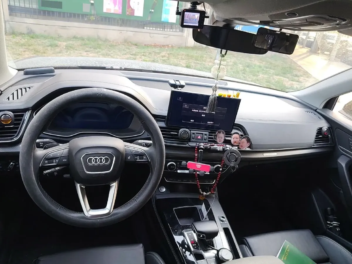 2022 Audi Q5L 2.0T 190HP L4 7DCT,autocango,china used car exporter,china ev exporter,chinese used car exporter,chinese used ev exporter