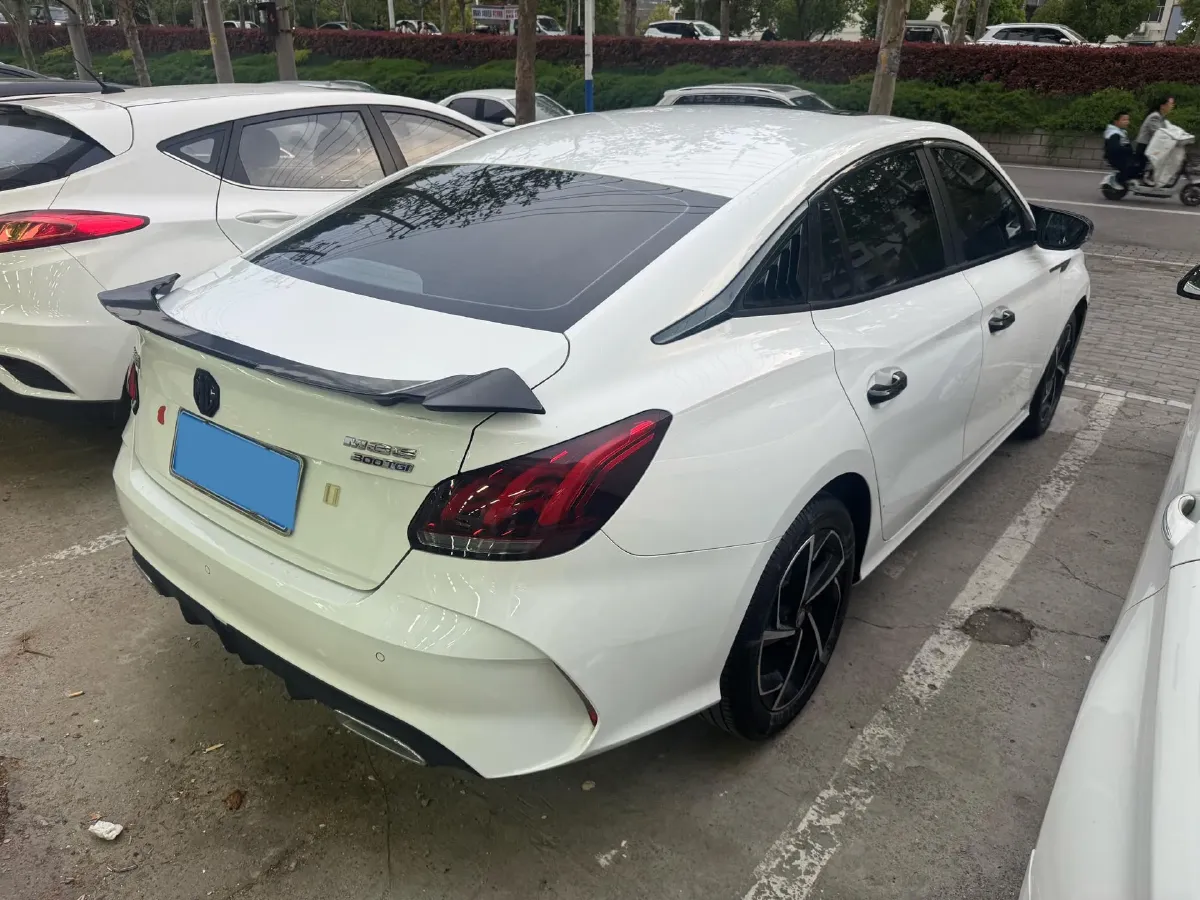 2021 MG 5 1.5T 173HP L4 7DCT,autocango,china used car exporter,china ev exporter,chinese used car exporter,chinese used ev exporter