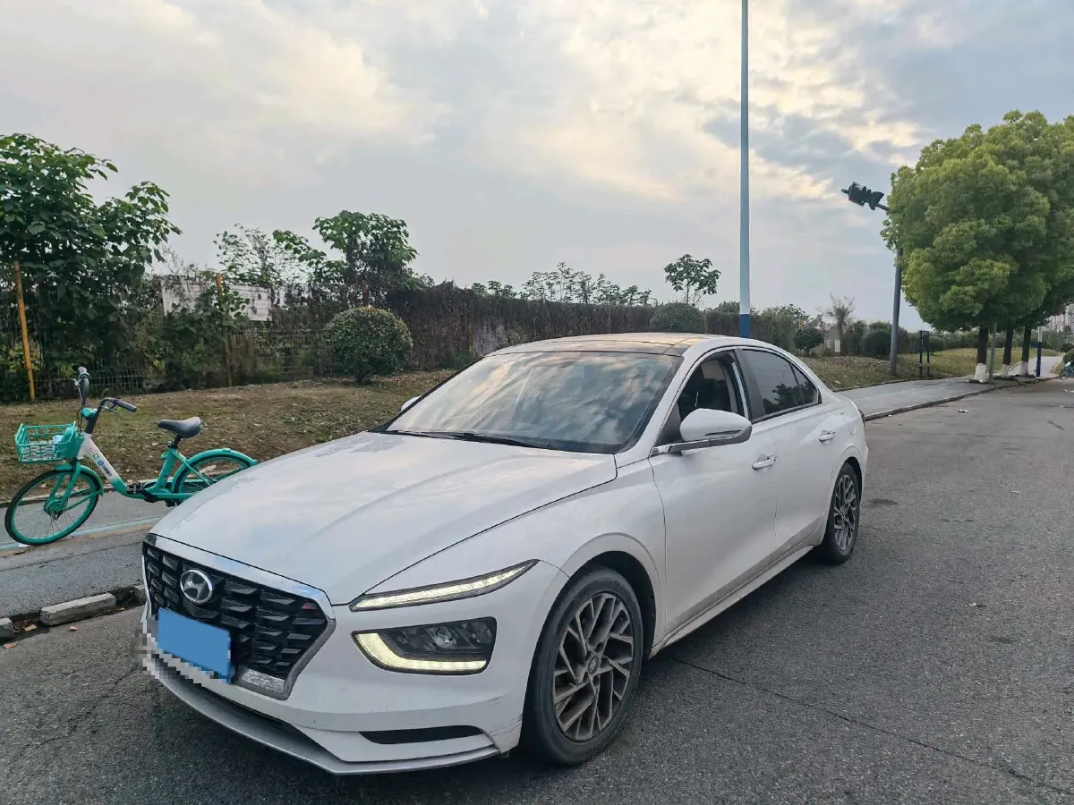 2021 Hyundai Mistra 1.8L 143HP L4 CVT,autocango,china used car exporter,china ev exporter,chinese used car exporter,chinese used ev exporter