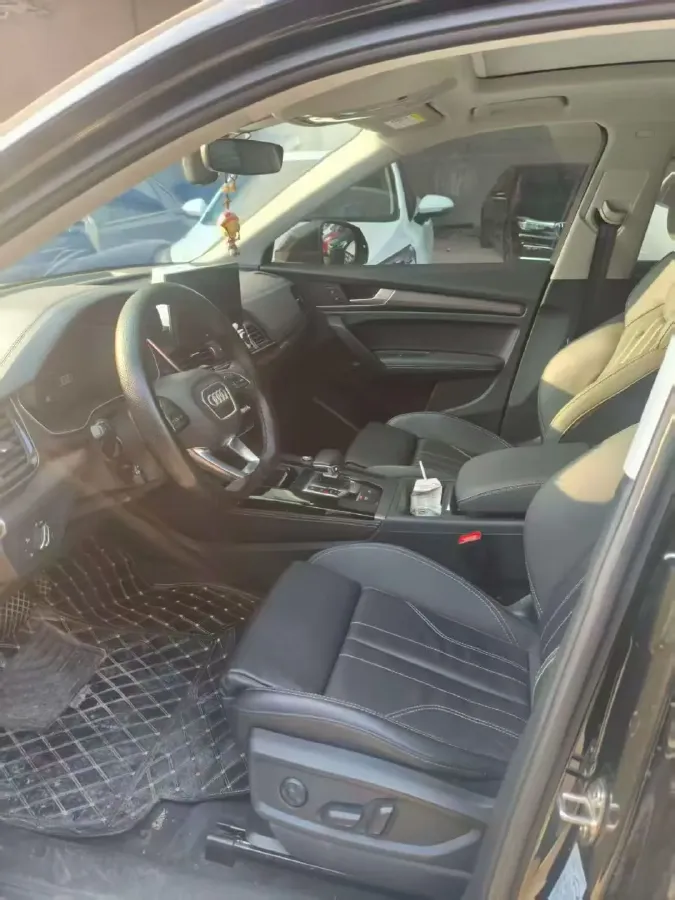 2022 Audi Q5L 2.0T 190HP L4 7DCT,autocango,china used car exporter,china ev exporter,chinese used car exporter,chinese used ev exporter